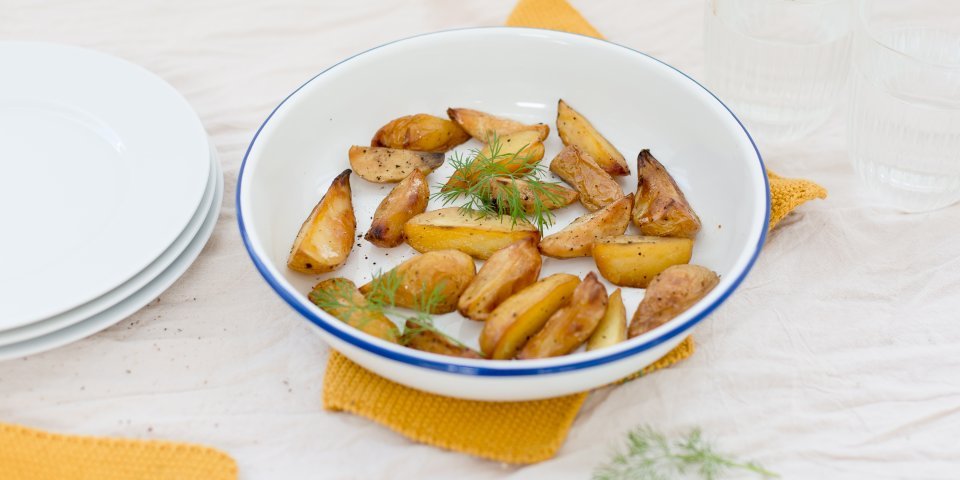 Quartiers de pommes de terre au four