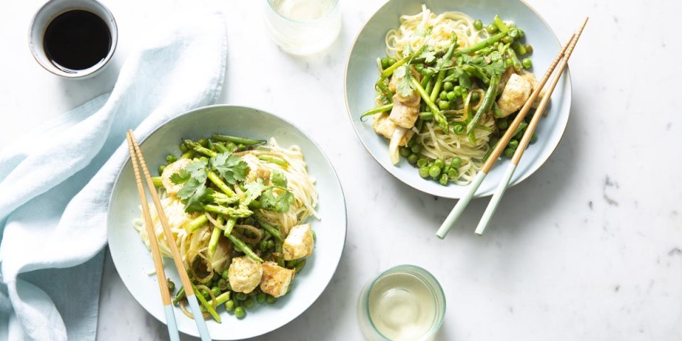 Wok de loup de mer et légumes verts