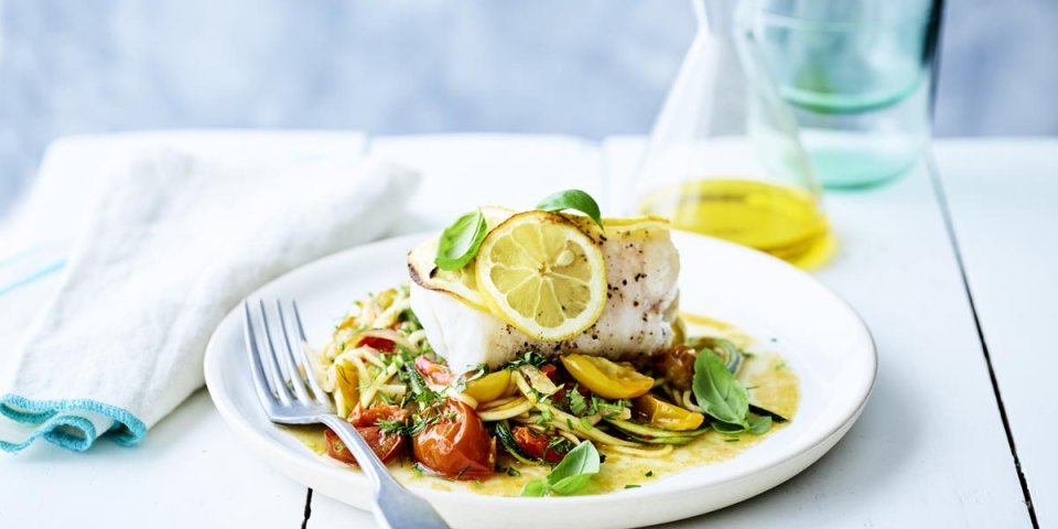 Lotte aux tomates cerises et courgetti Lotte aux tomates cerises et courgetti