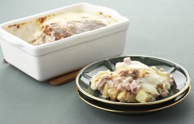 Pommes de terre et chicon au gratin, jambon et fromage