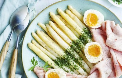 Asperges au jambon cuit