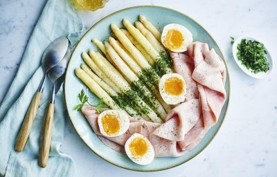 Asperges met gekookte ham