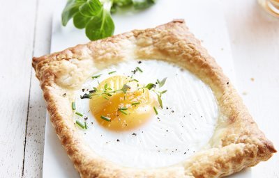 Feuilleté à l'œuf sur le plat