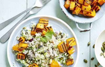 Couscous de chou-fleur, graines de tournesol et potiron grillé