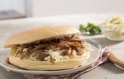 Sandwich à l’effilochée de poulet