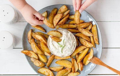 Frites et sauce au fromage blanc