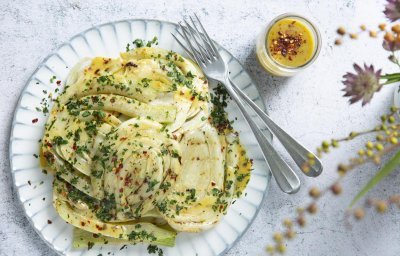 Fenouil grillé à la vinaigrette de moutarde