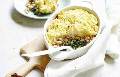 Gratin de pommes de terre, épinards et haché