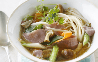 Soupe de légumes à l’orientale et lanières de bœuf