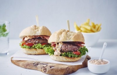 Hamburger parfait et sauce maison