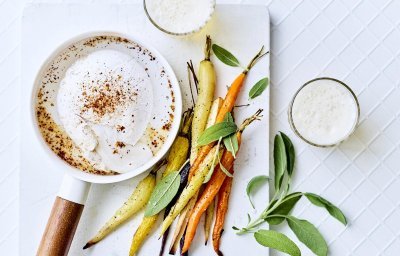 Fromage au four, sauge et carottes rôties