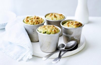 Soufflé au fromage au chou-fleur et épinards