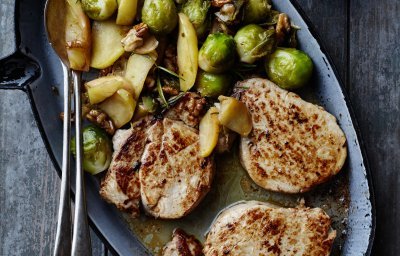 Filets de veau, choux de Bruxelles et pommes