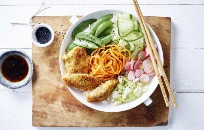 Poke bowl au poulet croustillant