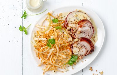 Roulade de râble de lapin au jambon d’Ardenne et crème de bleu