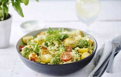 Salade d’orzo, chou romanesco et Berloumi