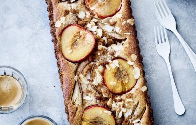 Tarte au spéculoos, aux prunes et aux poires