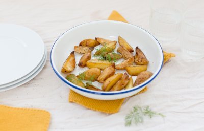 Quartiers de pommes de terre au four