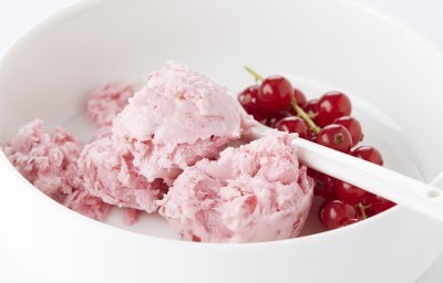 Glace au yaourt groseilles cassis