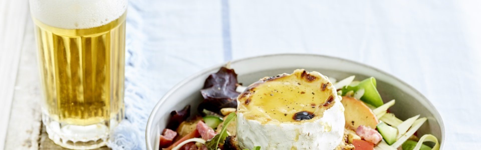 Bière et salade de chèvre Bière et salade de chèvre