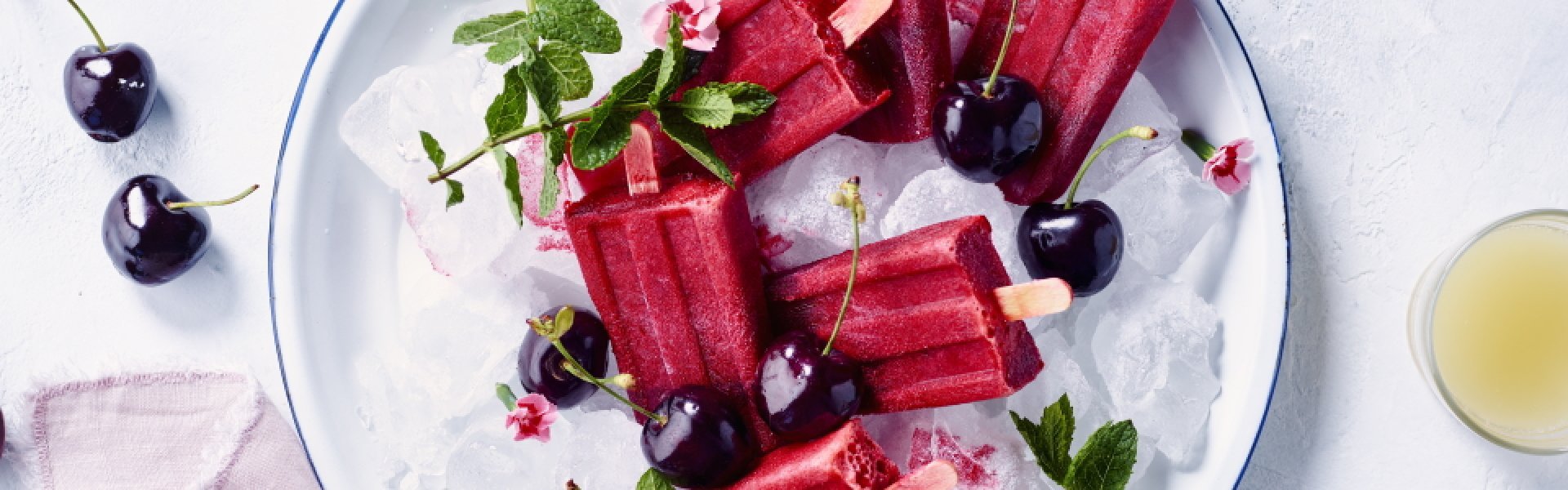 Glaces aux cerises et menthe Glaces aux cerises et menthe