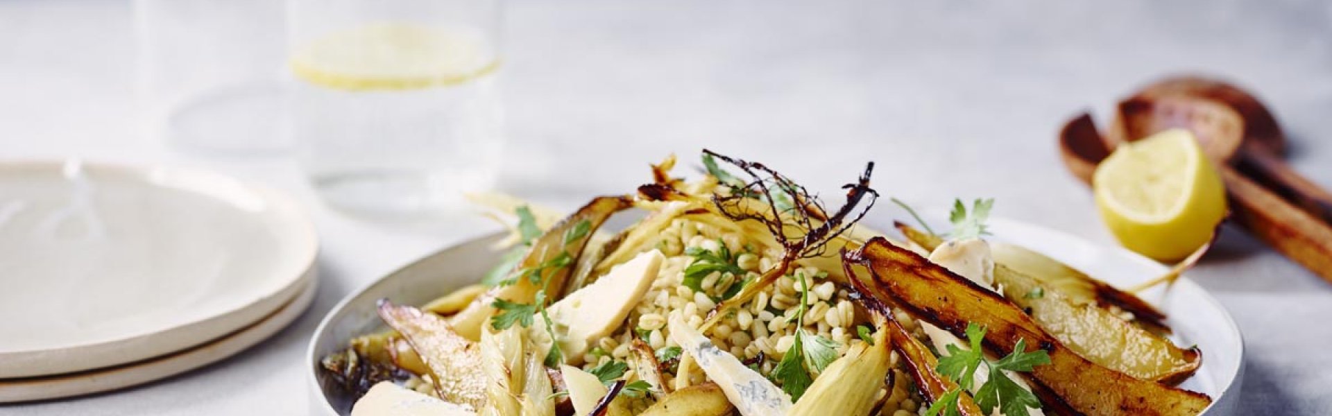 Salade de poire au fenouil, bleu et grains de blé Salade de poire au fenouil, bleu et grains de blé
