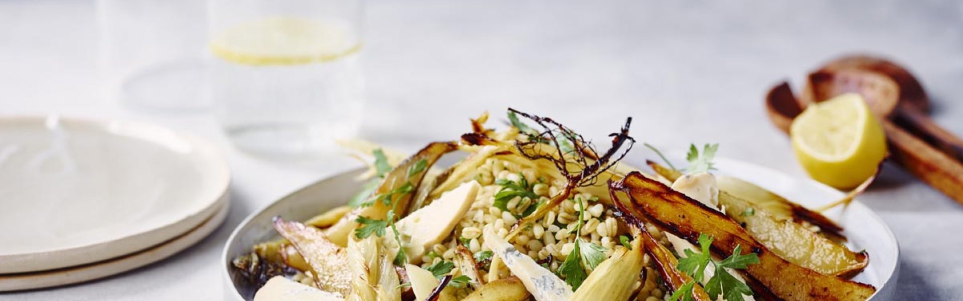 Salade de poire au fenouil, bleu et grains de blé