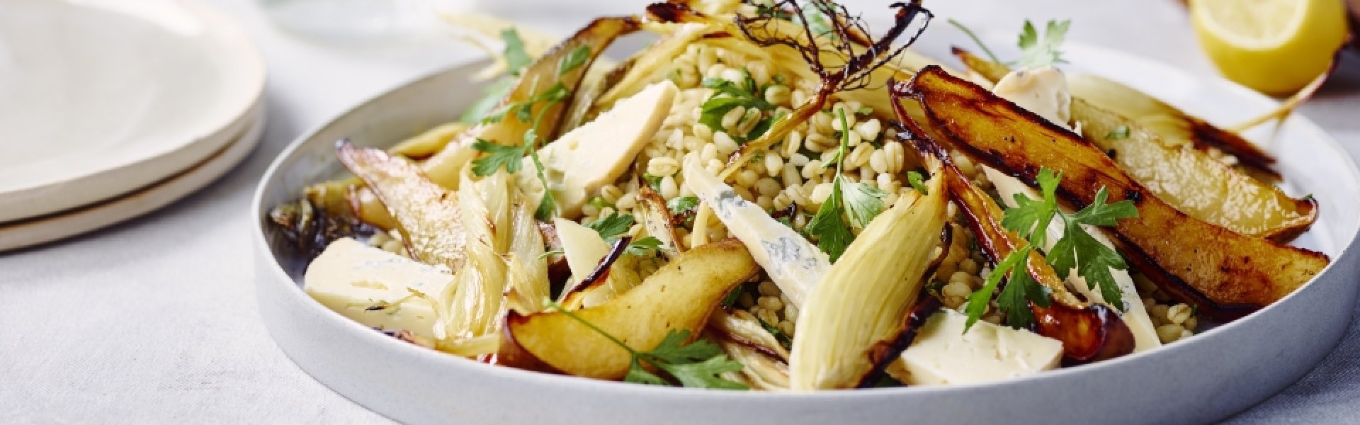 Salade de poire au fenouil, bleu et grains de blé Salade de poire au fenouil, bleu et grains de blé